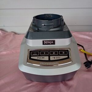 Ninja Professional Blender System Base Motor 1100-Watt Model BL 740 30